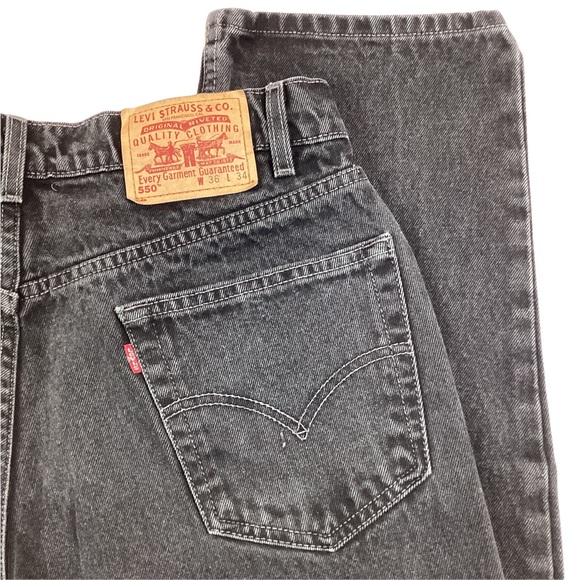 Levi’s 550 Relaxed Fit - Picture 5 of 7